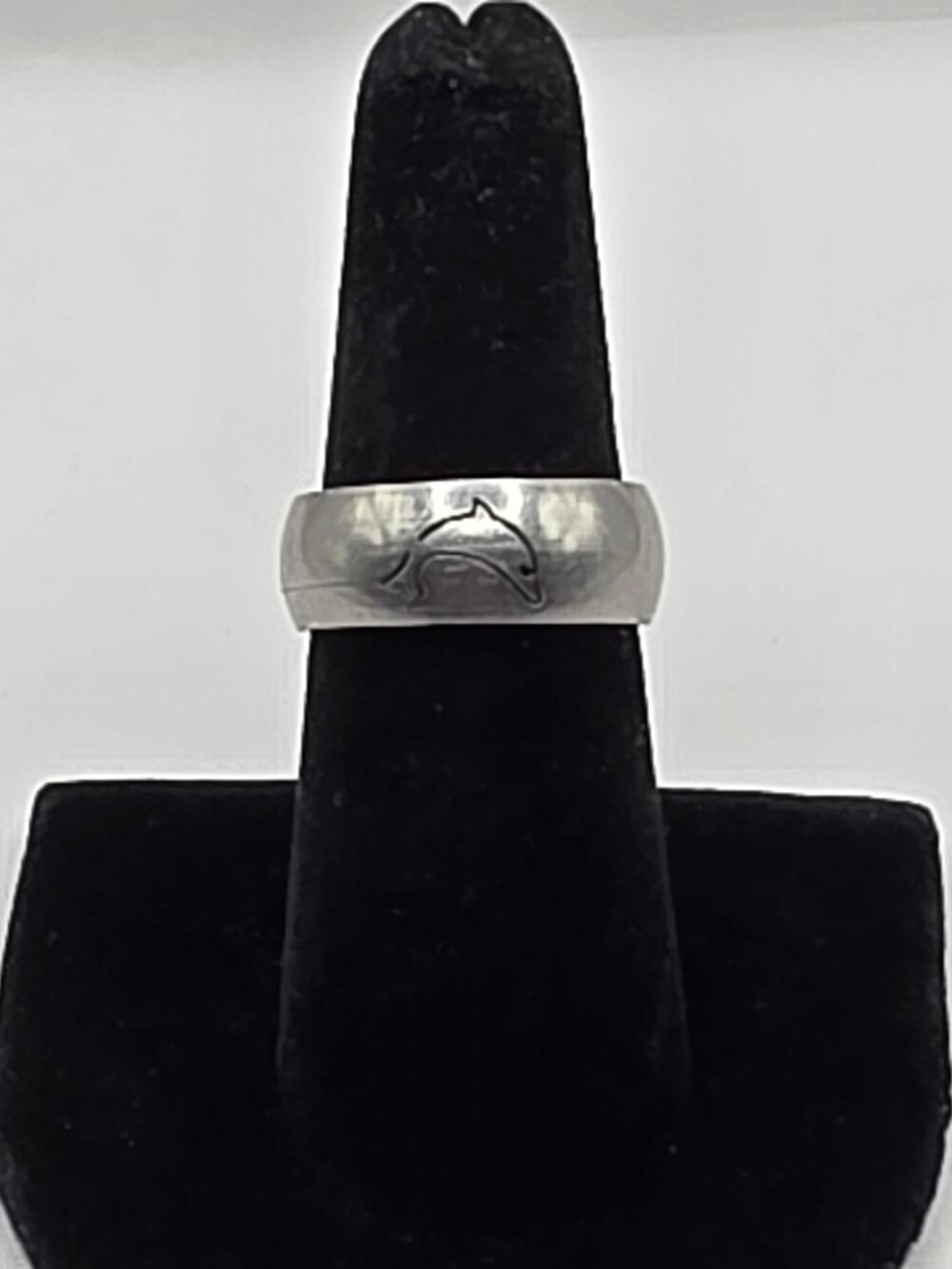 Stainless Steel Dome Dolphin Cutout Band Sz 7.75